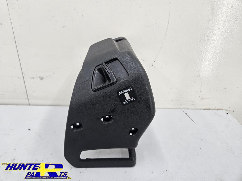 Achterbank ontgrendeling L Volvo V70/XC70 ('00-'08) 39857744, Auto-onderdelen, Gebruikt, Ophalen of Verzenden, Volvo, Volvo