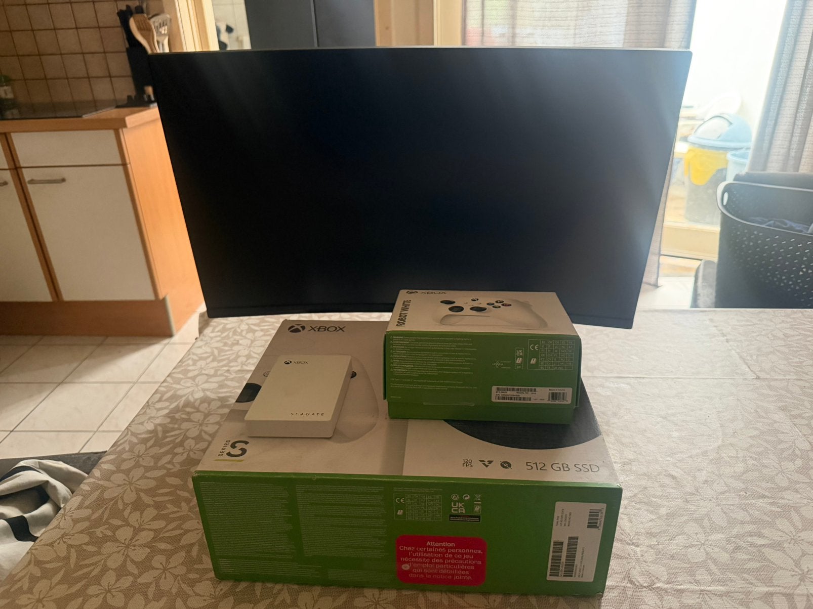 Xbox Series S + gaming monitor msi, Games en Spelcomputers, Spelcomputers | Xbox Series X en S, Ophalen, Xbox Series S
