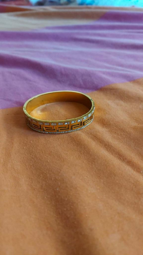 Armband  nmr 750 37.52gram ophalen in kelmis, Enlèvement