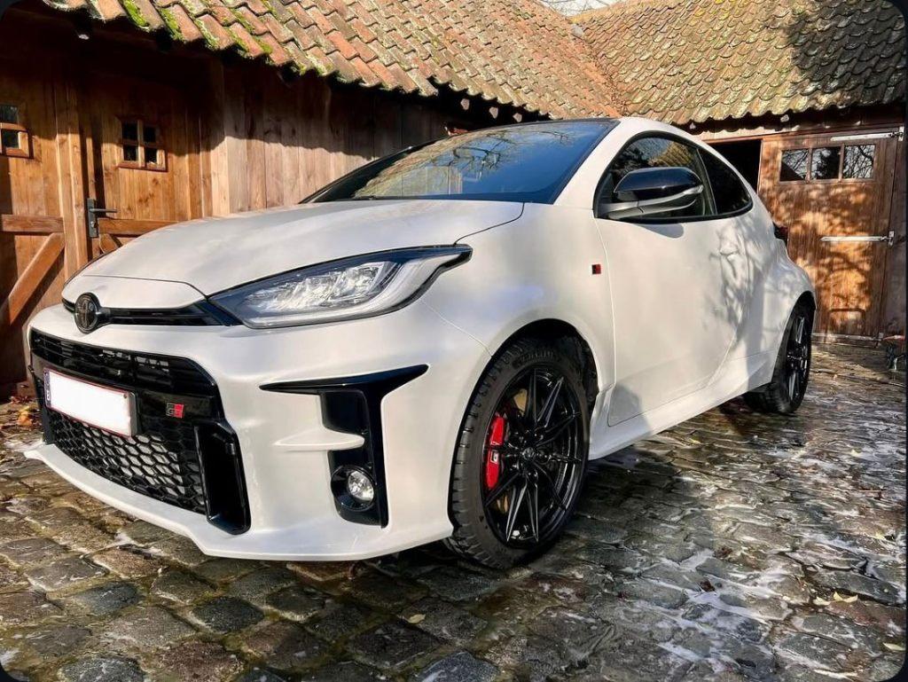 Pack haute performance pour Toyota GR Yaris, Autos, Achat, Euro 6, Noir, Particulier