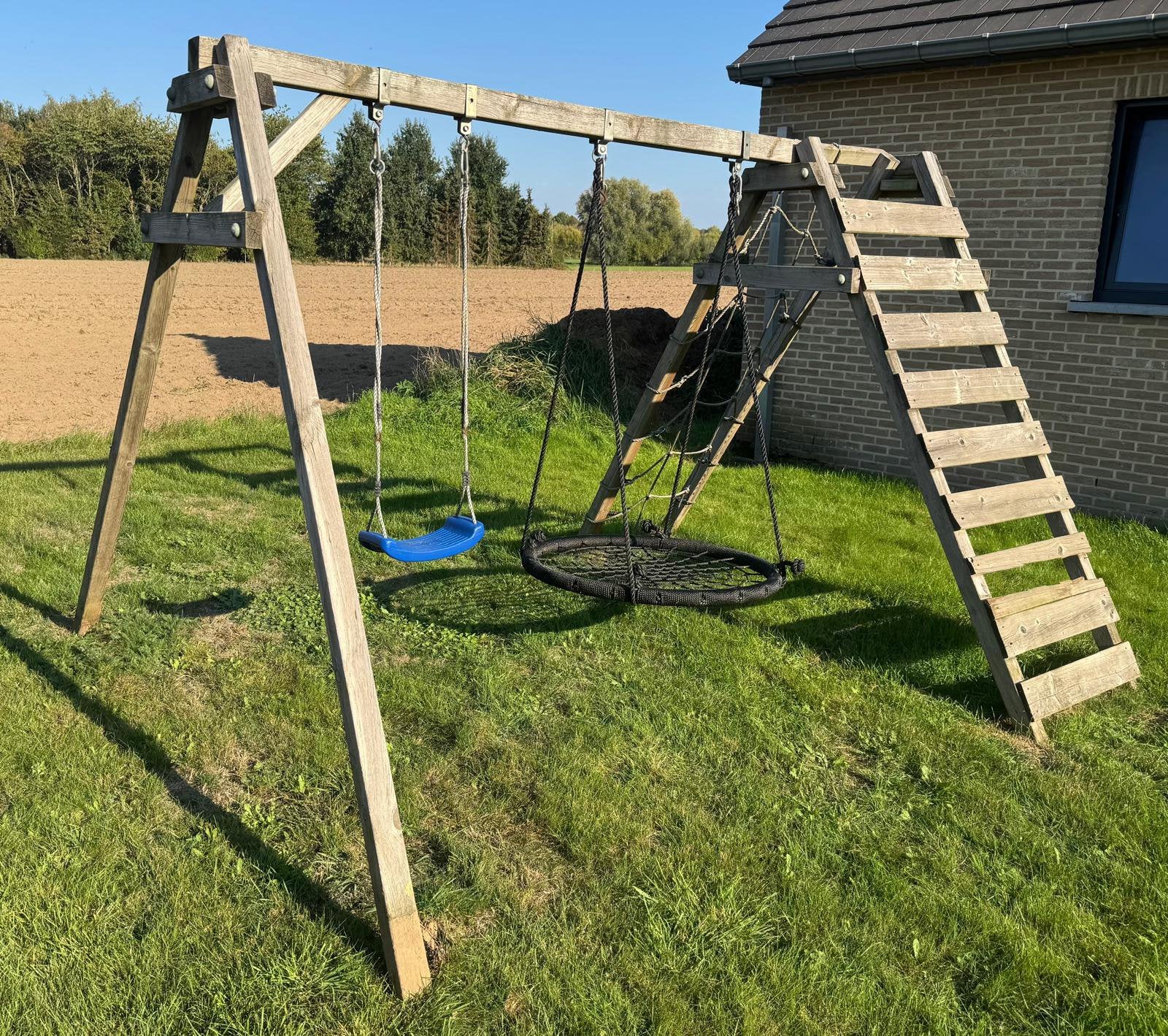 Jouet de jardin avec balançoires (gratuit), Enlèvement, Utilisé, Balançoire