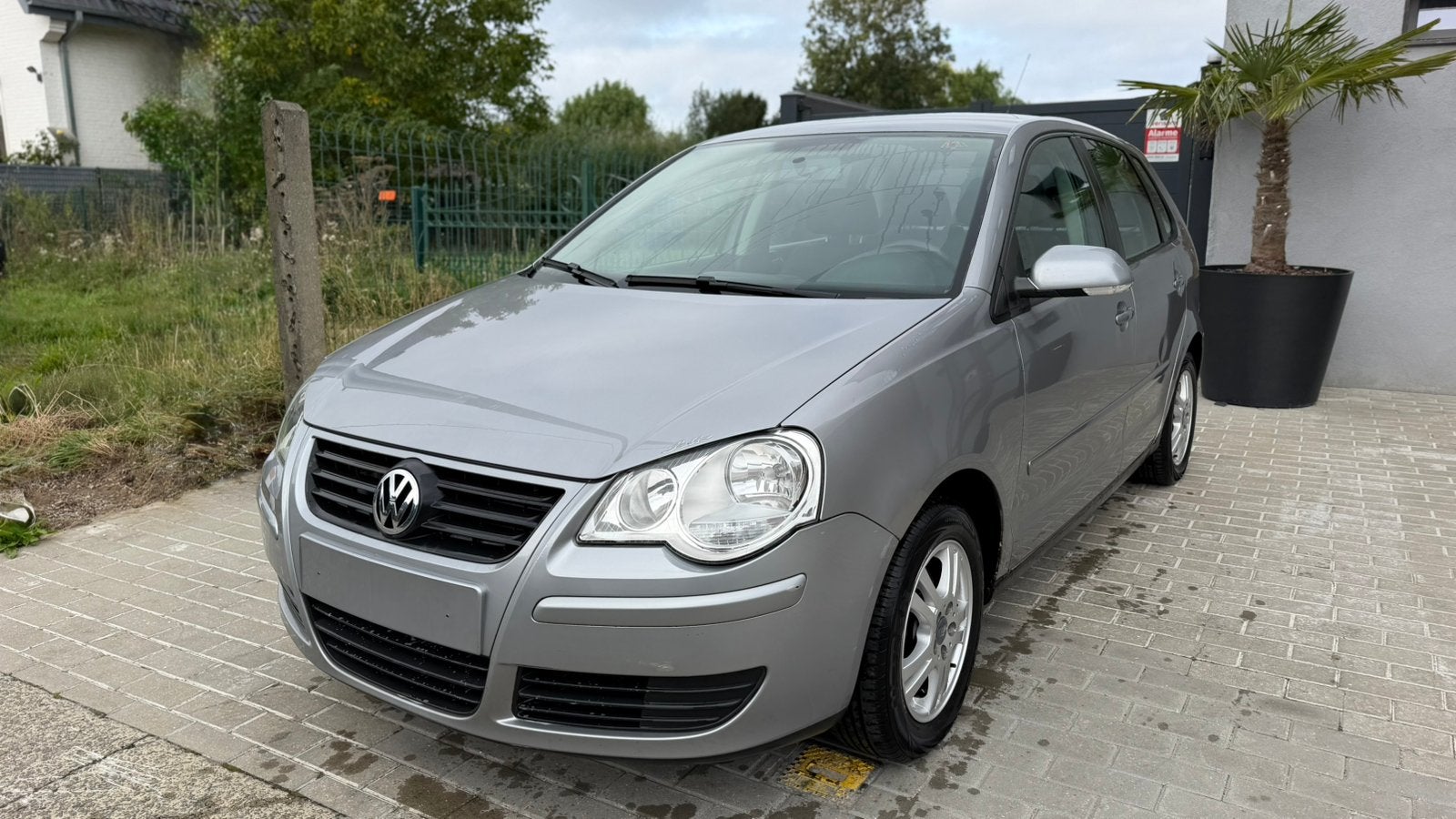 VOLKSWAGEN POLO 1.4 ESSENCE 80CH 105.000KM, Autos, Achat, 6 portes, Entreprise, Euro 4