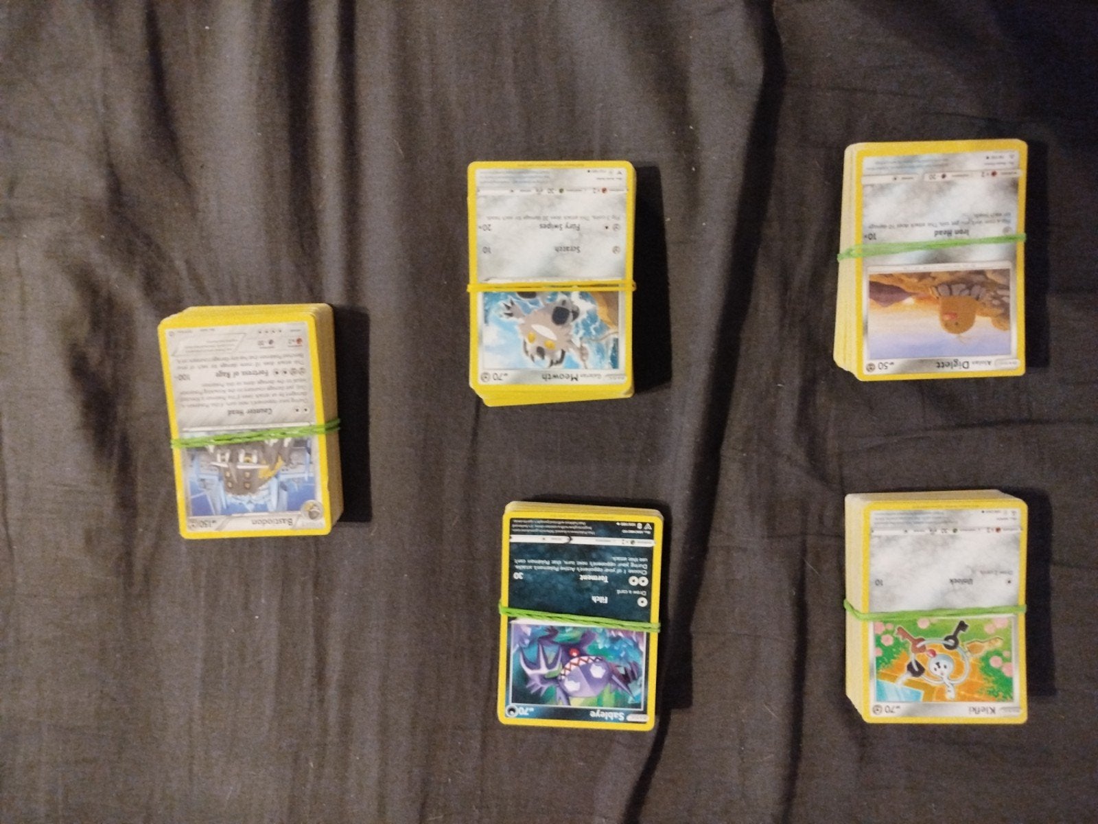 250 Pokemon kaarten, Hobby en Vrije tijd, Verzamelkaartspellen | Magic the Gathering, Ophalen