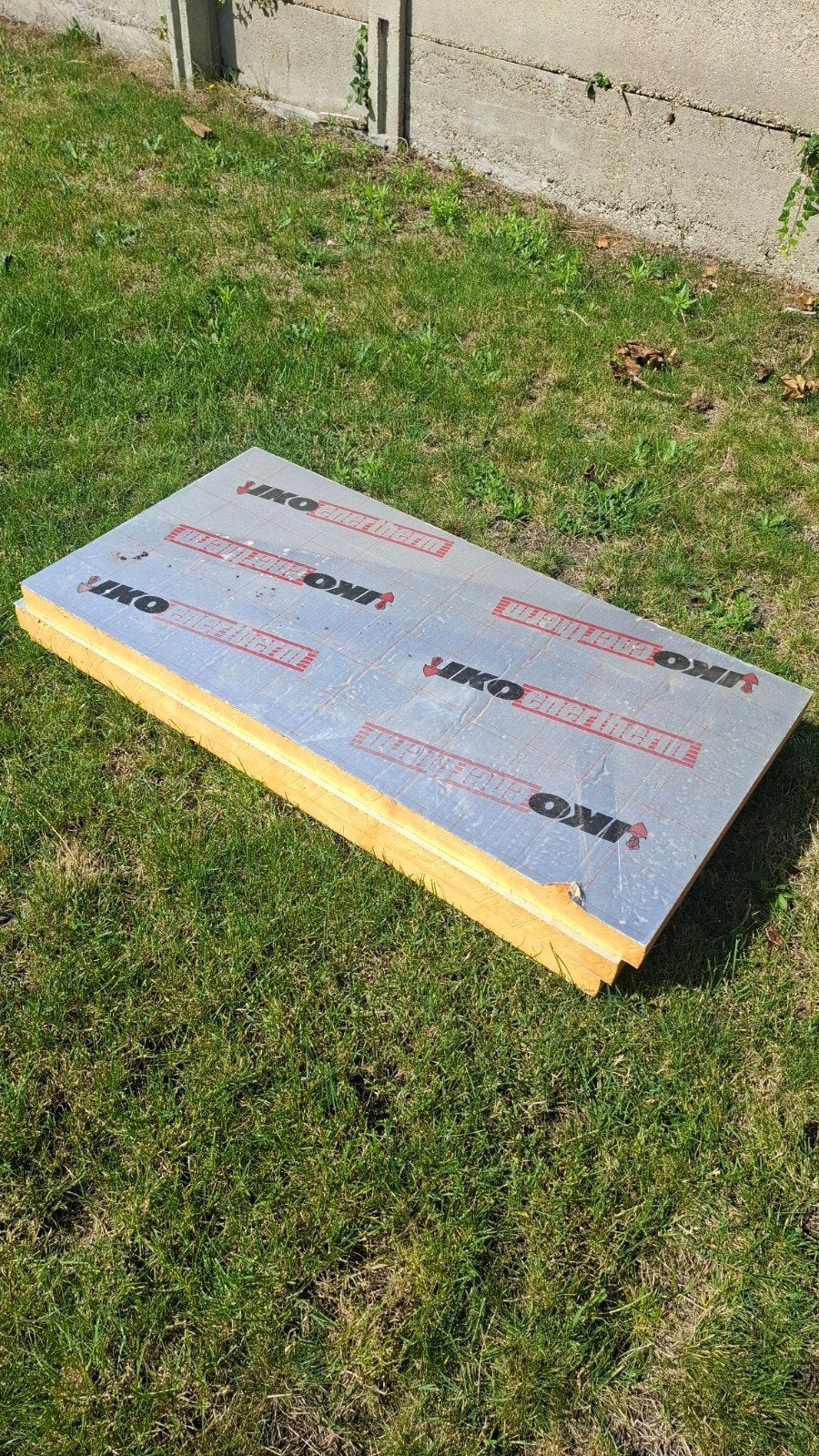 3 IKO Enertherm PIR-isolatieplaten van 5 cm dik, Enlèvement