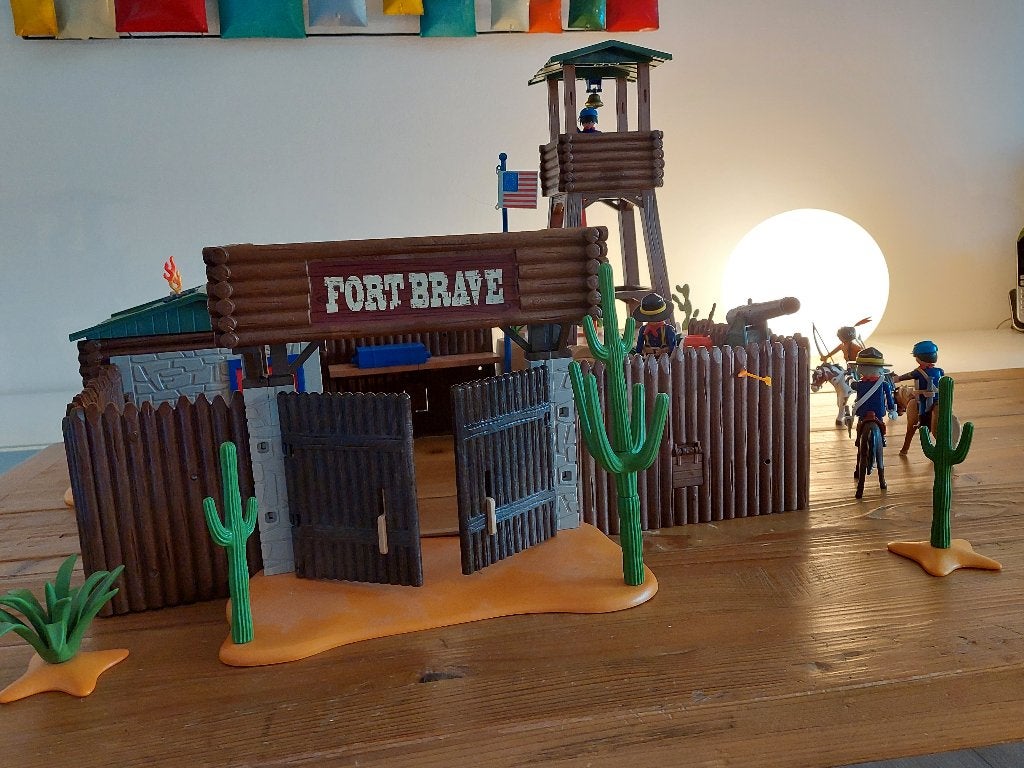 Fort Brave Playmobil Western (5245), Historique, Utilisé, Château/Fort, Kit complet