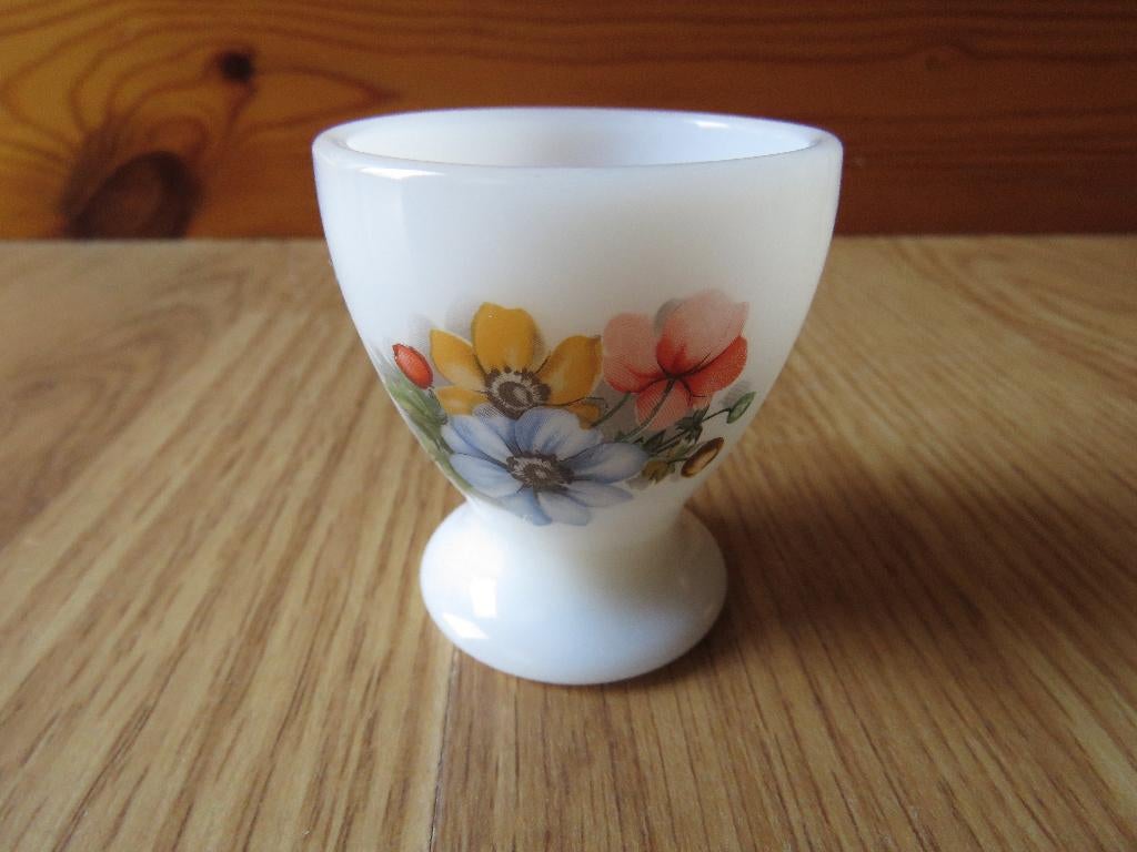 vintage arcopal coquetier motifs anémones, Maison & Meubles, Cuisine | Vaisselle, Utilisé, Récipient(s), Autres styles, Autres matériaux