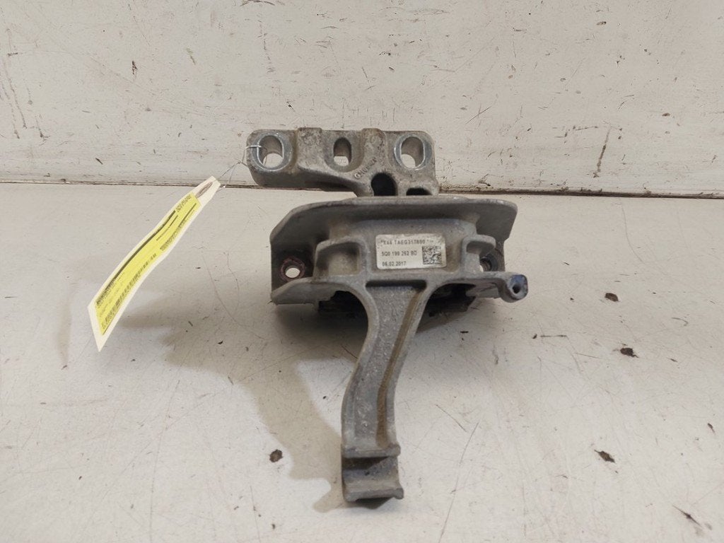 MONTAGE MOTEUR Seat Leon (5FB) (01-2012/08-2020), Seat Deutschland GmbH, Service@seat.de, Utilisé, Seat