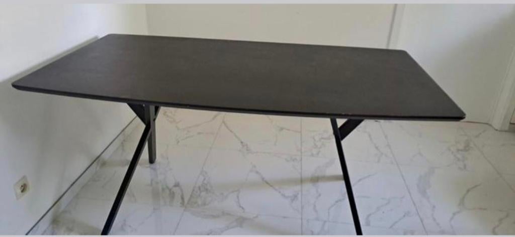 Tafel, Enlèvement