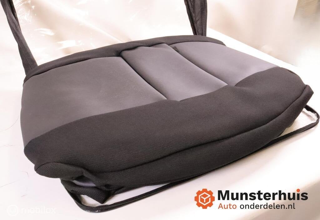 Bekleding stoel origineel Renault Master 8201755950, Auto-onderdelen, Interieur en Bekleding, Renault, Nieuw, Ophalen of Verzenden