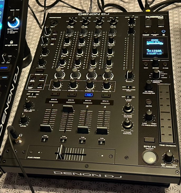 Denon DN-x1850 verkopen, Muziek en Instrumenten, Dj-sets en Draaitafels, Ophalen, Zo goed als nieuw, Denon