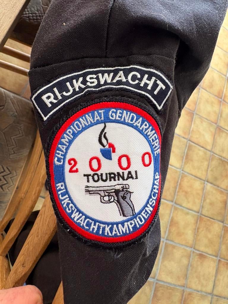 Patch rijkswachtkampioenschap /  Gendarmerie Tournai 2000, Collections, Objets militaires | Général, Enlèvement, Gendarmerie