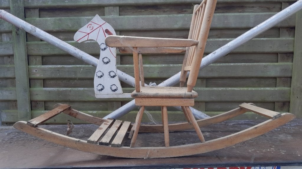 oud houten schommelpaard, Ophalen