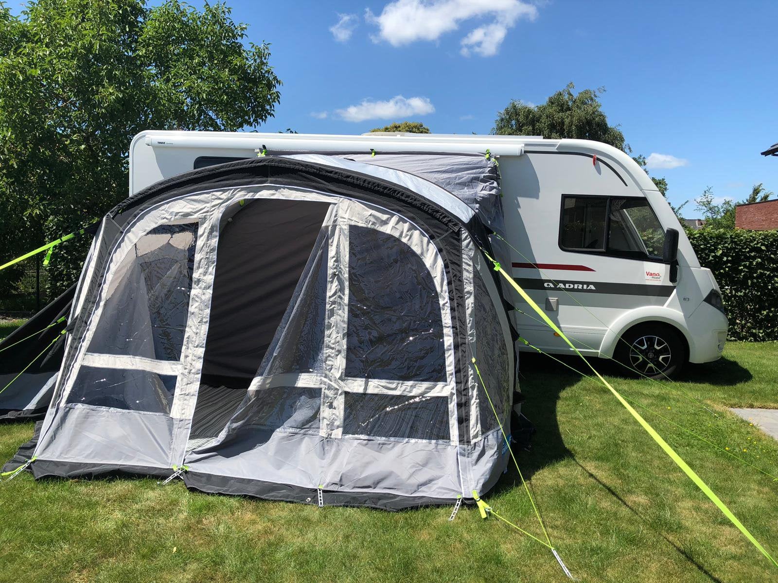 Voortent: kampa fiesta motor air pro 350, Caravans en Kamperen, Ophalen, Zo goed als nieuw