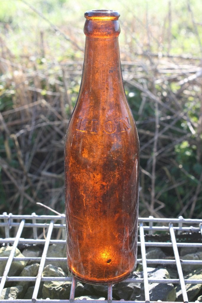 Brasserie Lion Doornik Bier 33 cl 1940 Estaminet, Ophalen of Verzenden, Zo goed als nieuw