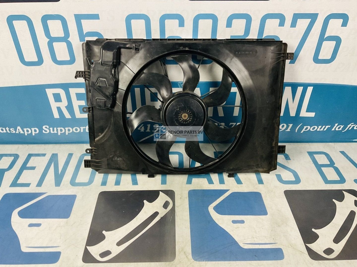 Ventilator Mercedes A W176 CLA W117 GLA W156 B W246 A2465000, Gebruikt, -, -, 6 maanden garantie