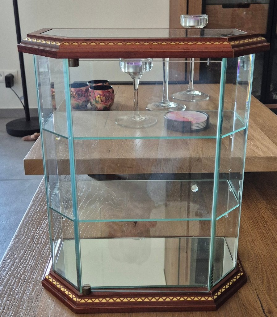 geslepen glazen vitrine kastje, Ophalen, Glas, Zo goed als nieuw, Minder dan 25 cm