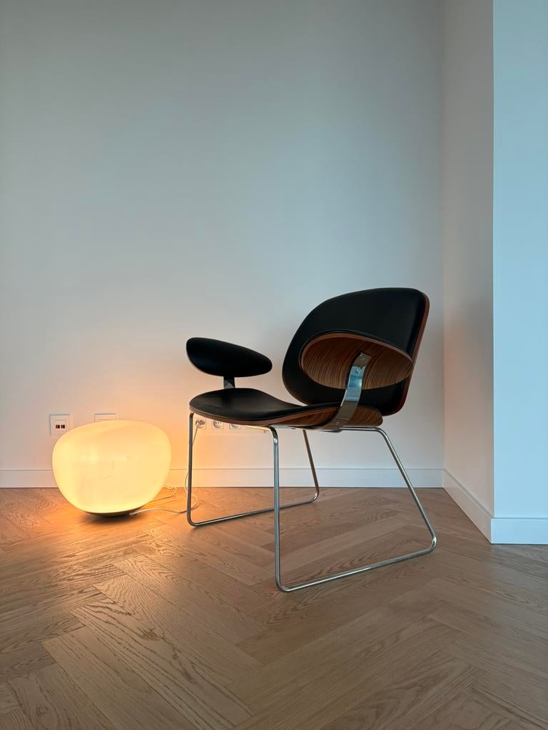 Parri Blob Fauteuil – Design: Marco Maran –Mid-Century Stijl, Huis en Inrichting, Stoelen, Ophalen, Zo goed als nieuw, Zwart, Leer
