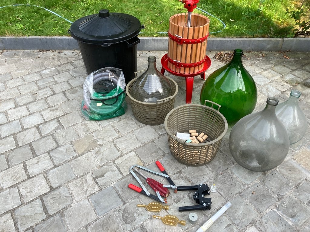 Kit de vinification, Enlèvement, Comme neuf, Autres matériaux, Matériel de bricolage