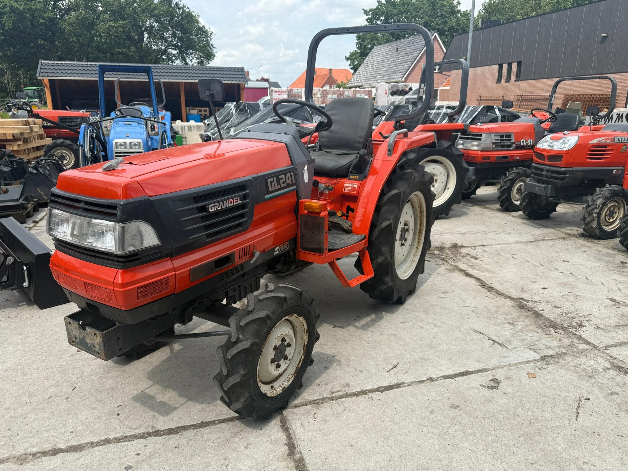 Kubota GL241, Autres types