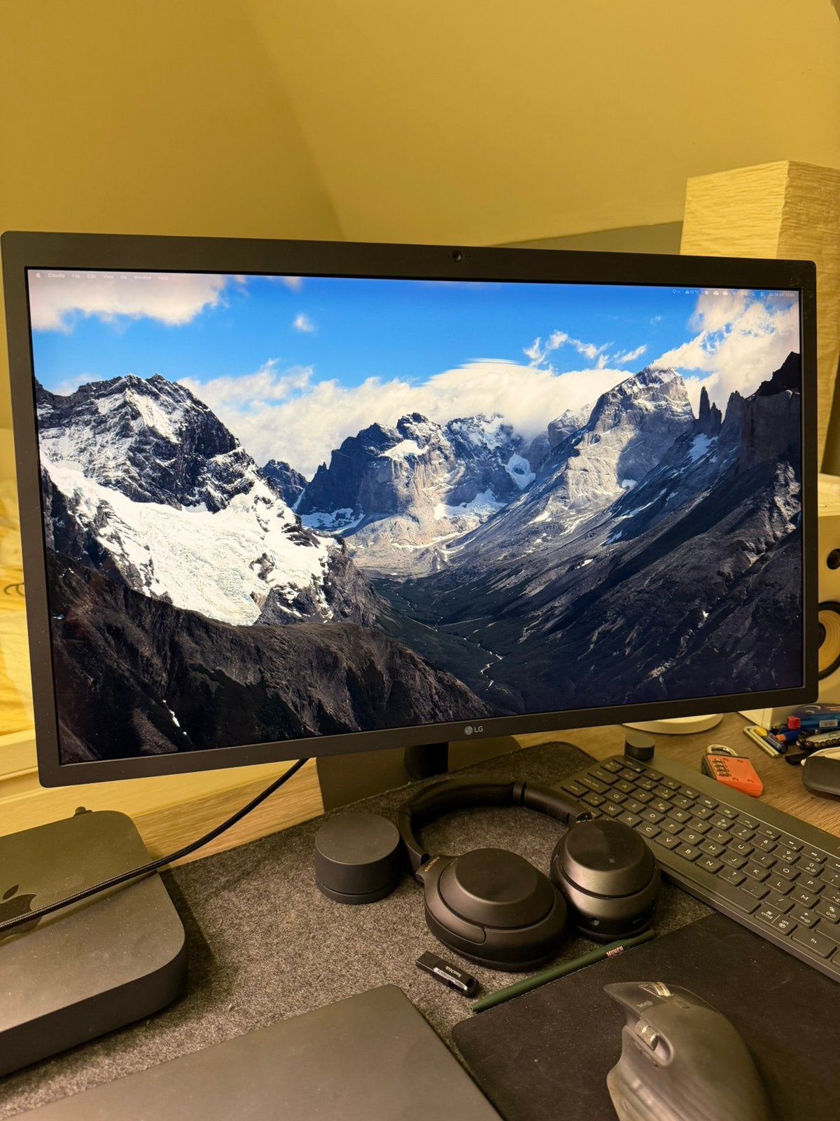 LG UltraFine 5K 27" monitor, model 27MD5KL, Computers en Software, Thunderbolt, IPS, Ingebouwde speakers, Ophalen of Verzenden