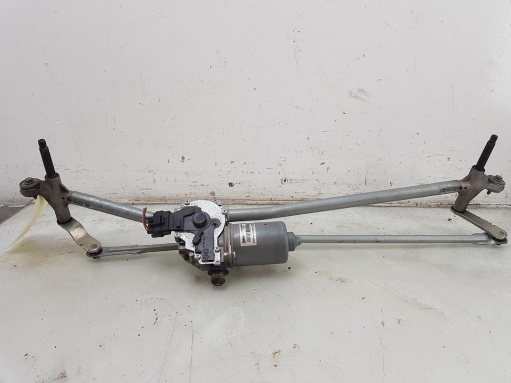 MOTEUR + TRINGLERIE ESSUIE GLACE AVANT (|141409360|93197310|, Renault, Valeo, Utilisé, 100, rue de Courcelles
75017  Paris, FR
