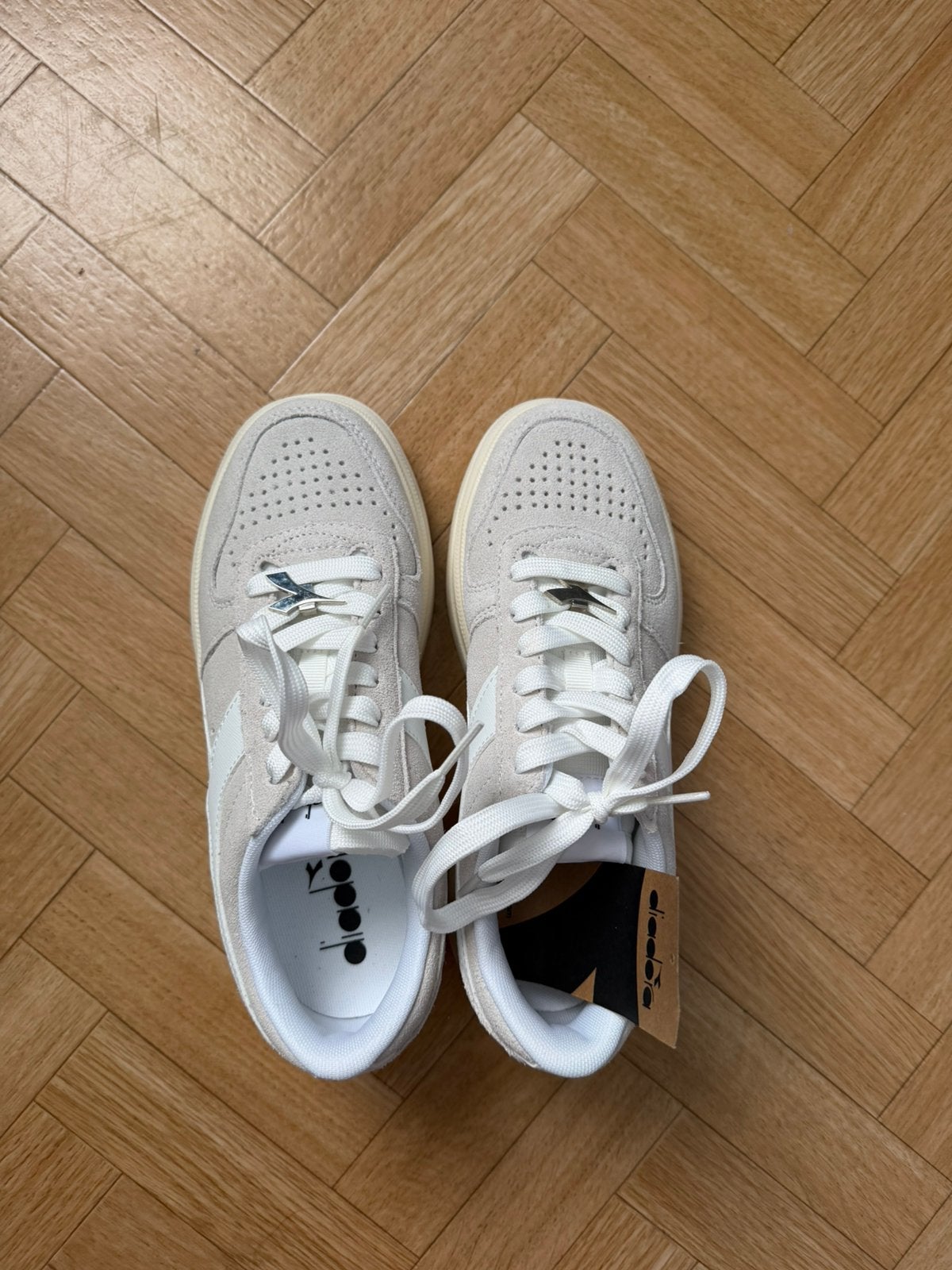 Trainers Diadora, Nieuw, Ophalen of Verzenden, Sneakers, Grijs