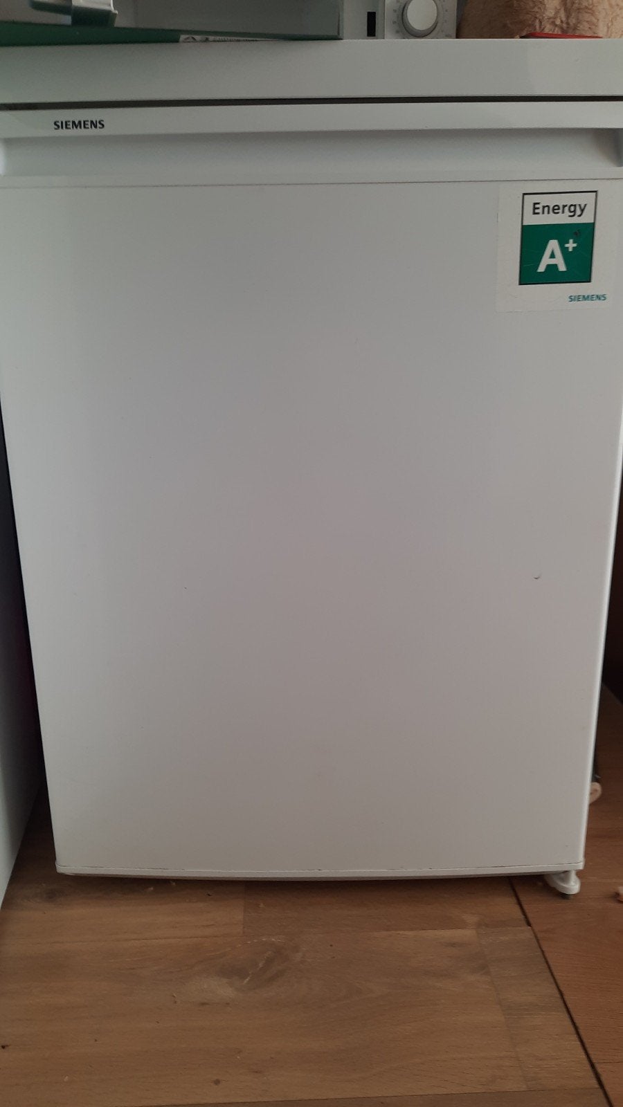 Siemens tafelkoelkast met vriesvak, Elektronische apparatuur, Gebruikt, 60 cm of meer, 100 tot 150 liter, Energieklasse A of zuiniger