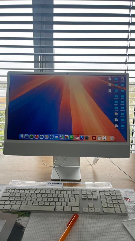 Zilverkleurige iMac 24inch 2021, Computers en Software, Apple Desktops, Ophalen, 8 GB, IMac, Zo goed als nieuw