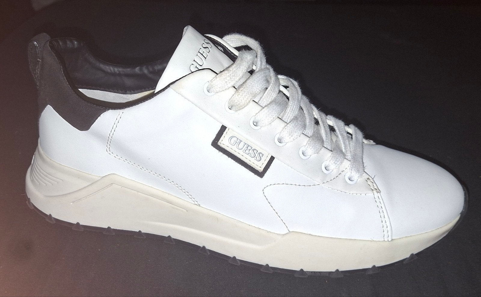 Geuss sportschoenen wit, Geuss, Ophalen of Verzenden, Zo goed als nieuw, Wit
