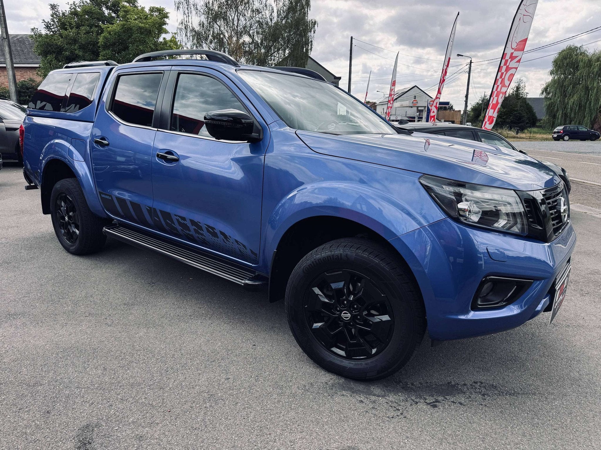 Nissan Navara 2.3 dCi 4WD N-Guard AUTOMATIQUE, Garantie 1an, Autos, Cuir, Autres modèles, Achat, 4 portes