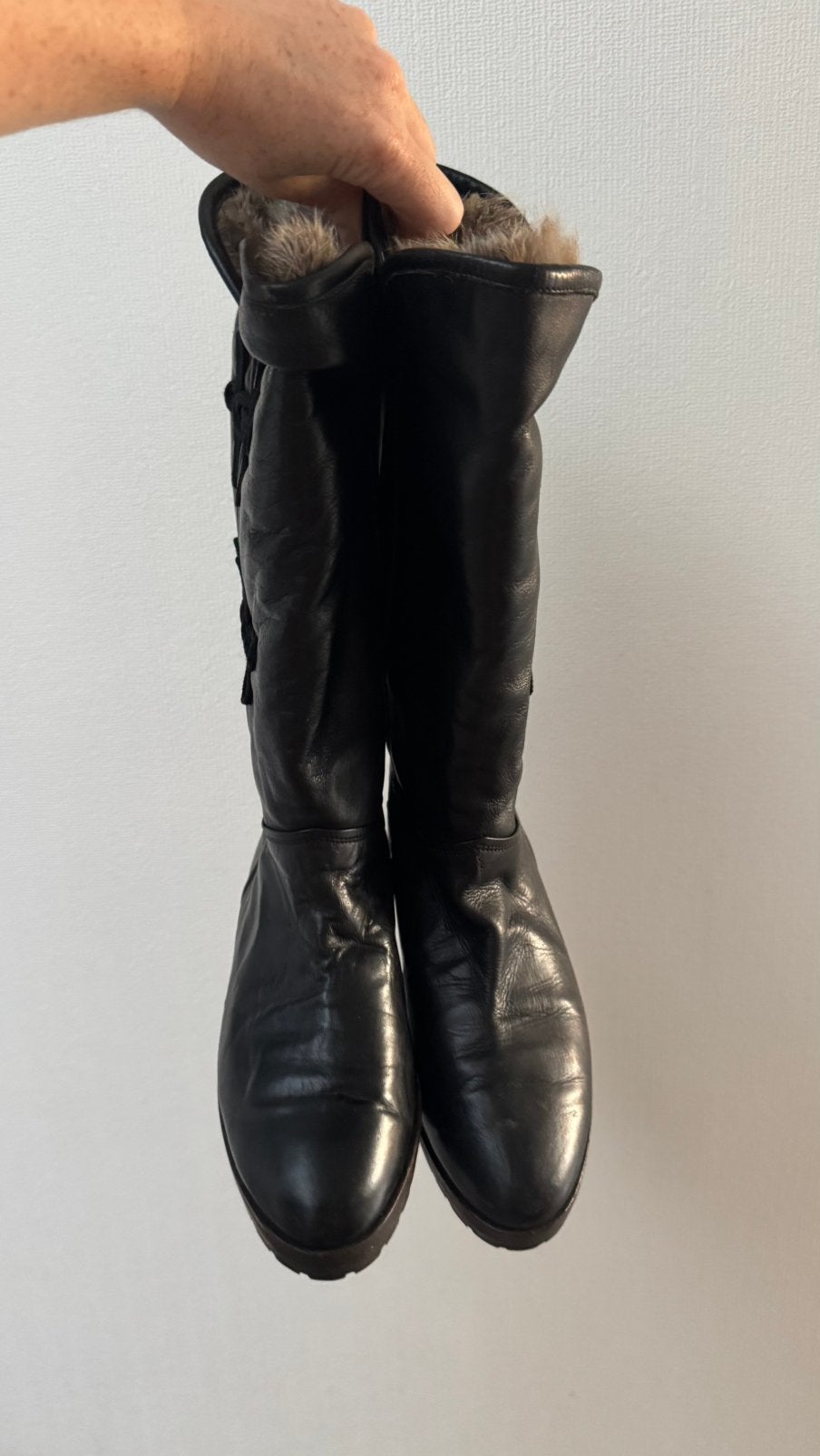 Cuissardes noires en cuir avec fourrure - taille 37, Neuf, Enlèvement, Bottes hautes, Noir