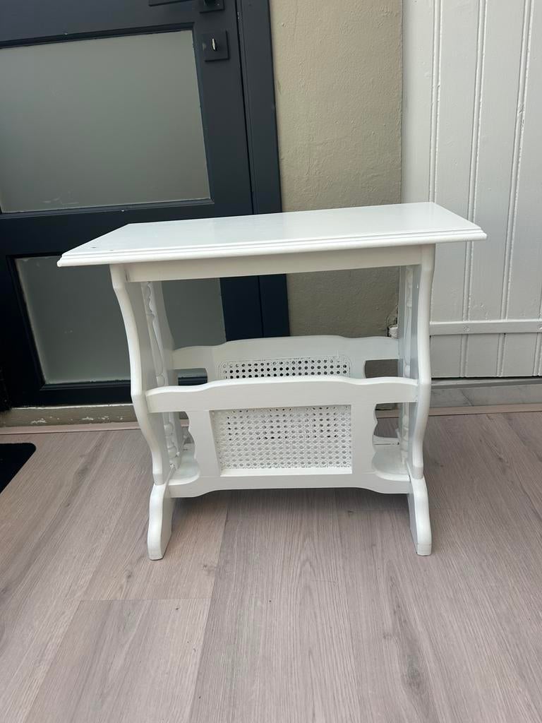 Boeken/side table, Huis en Inrichting, Tafels | Sidetables, Ophalen, Zo goed als nieuw