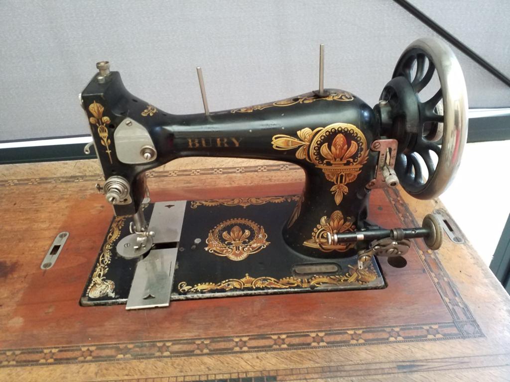 Naaimachine, Antiquités & Art, Antiquités | Machines à coudre, Enlèvement
