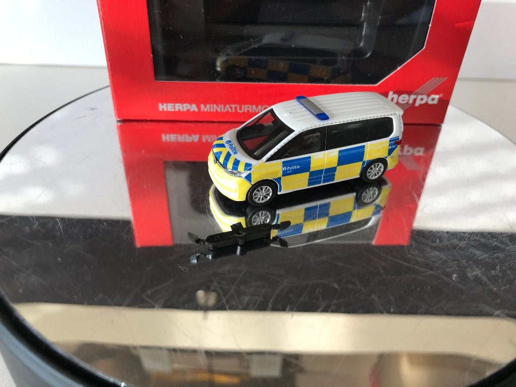 POLICE BRUXELLES MIDI - VOLKSWAGEN T7 - HERPA, Envoi, Neuf, Bus ou Camion, Herpa