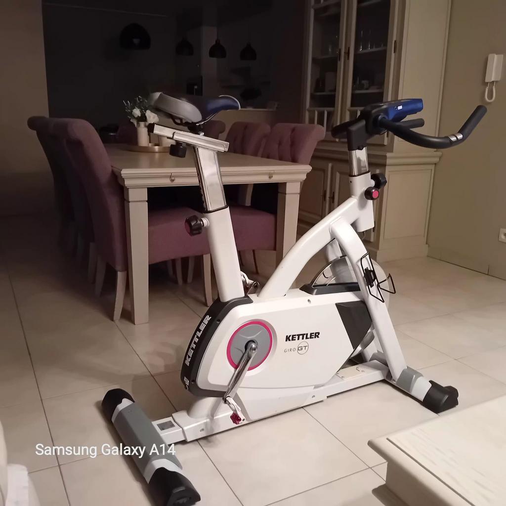 Spinningfiets Kettler Giro GT, Sports & Fitness, Appareils de fitness, Utilisé, Vélo de spinning, Jambes, Aluminium, Enlèvement