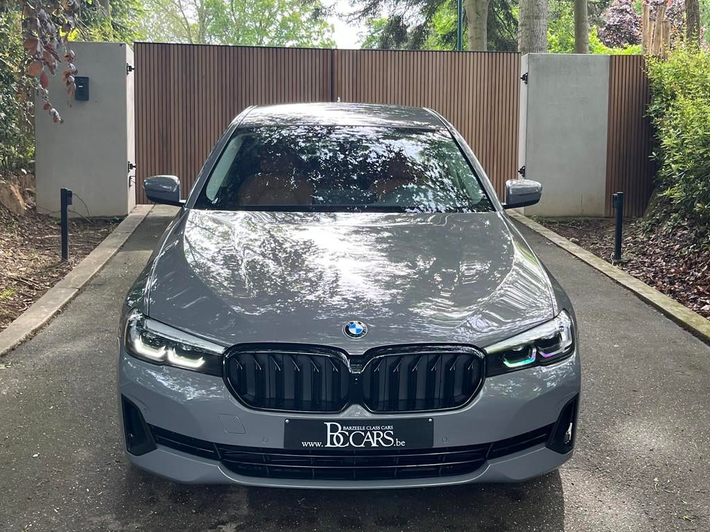 BMW 5 Serie 530 M-Facelift-Cockpit Pro-Navi Prof-Zetelverw-C, Autos, BMW, Cuir, Carnet d'entretien, 1998 cm³, 4 cylindres