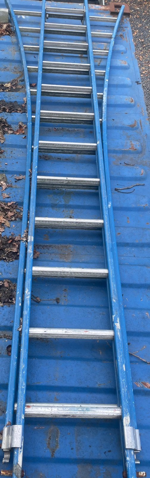 Alu ladder 2 delig 12 treden, Ophalen, Zo goed als nieuw, Ladder