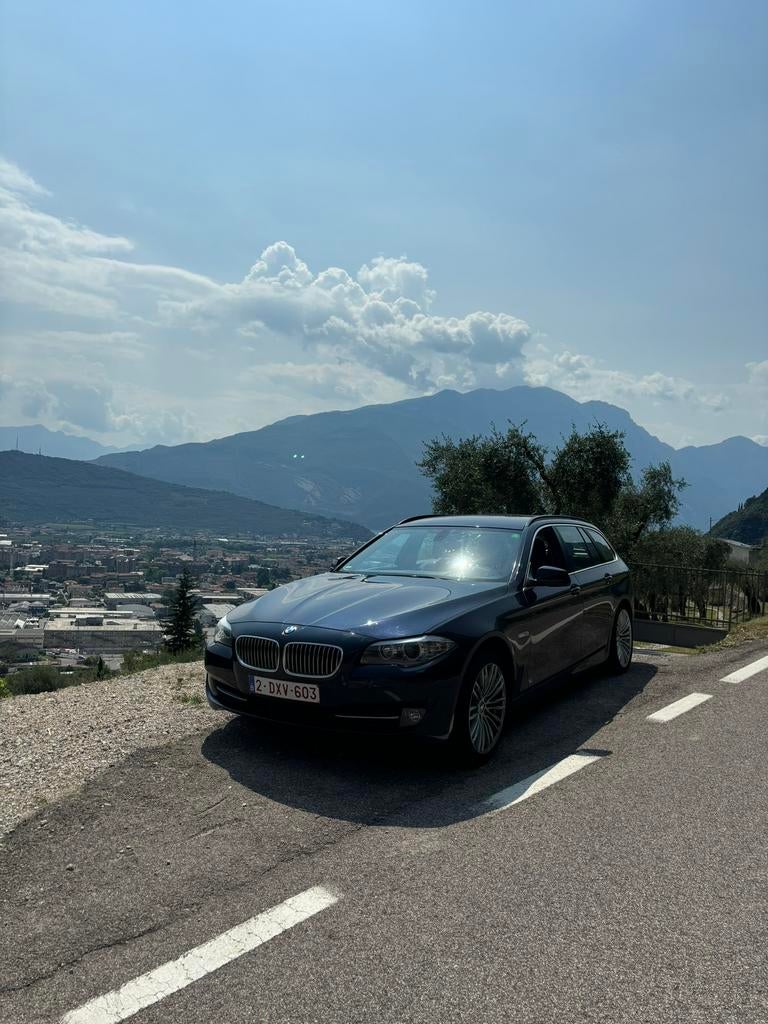 Bmw 520d f11, Autos, BMW, Cuir, Euro 5, Noir, Particulier