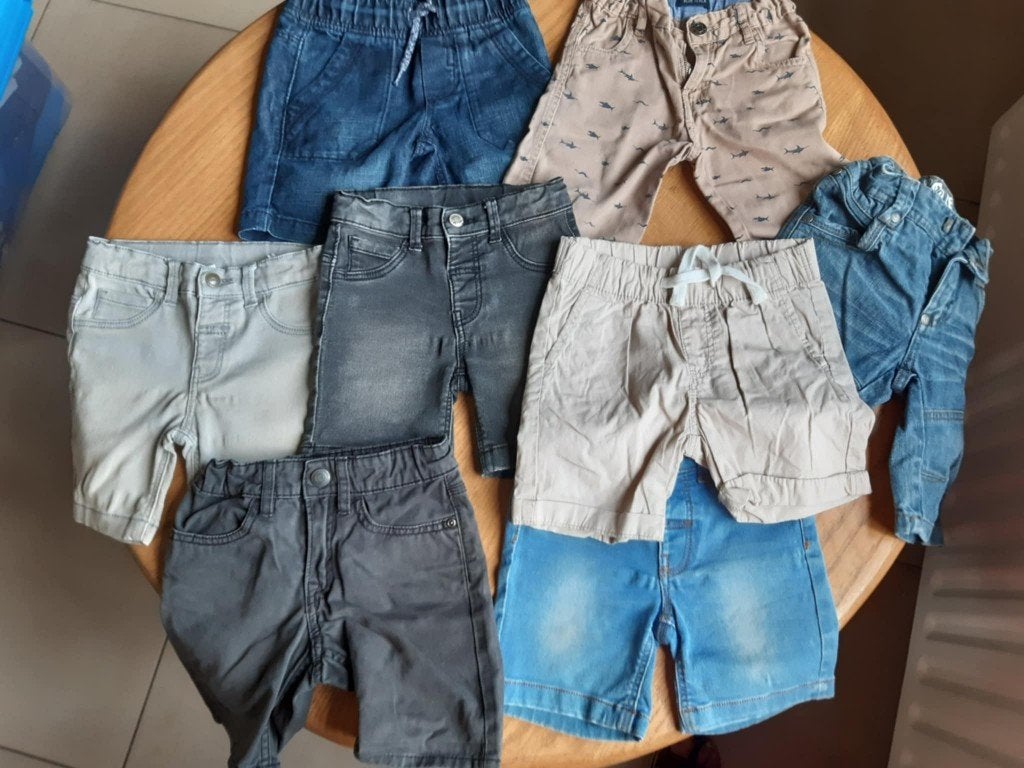 PAKKET KORTE BROEKEN MAAT 98, Enlèvement, Comme neuf, Garçon, Autres types