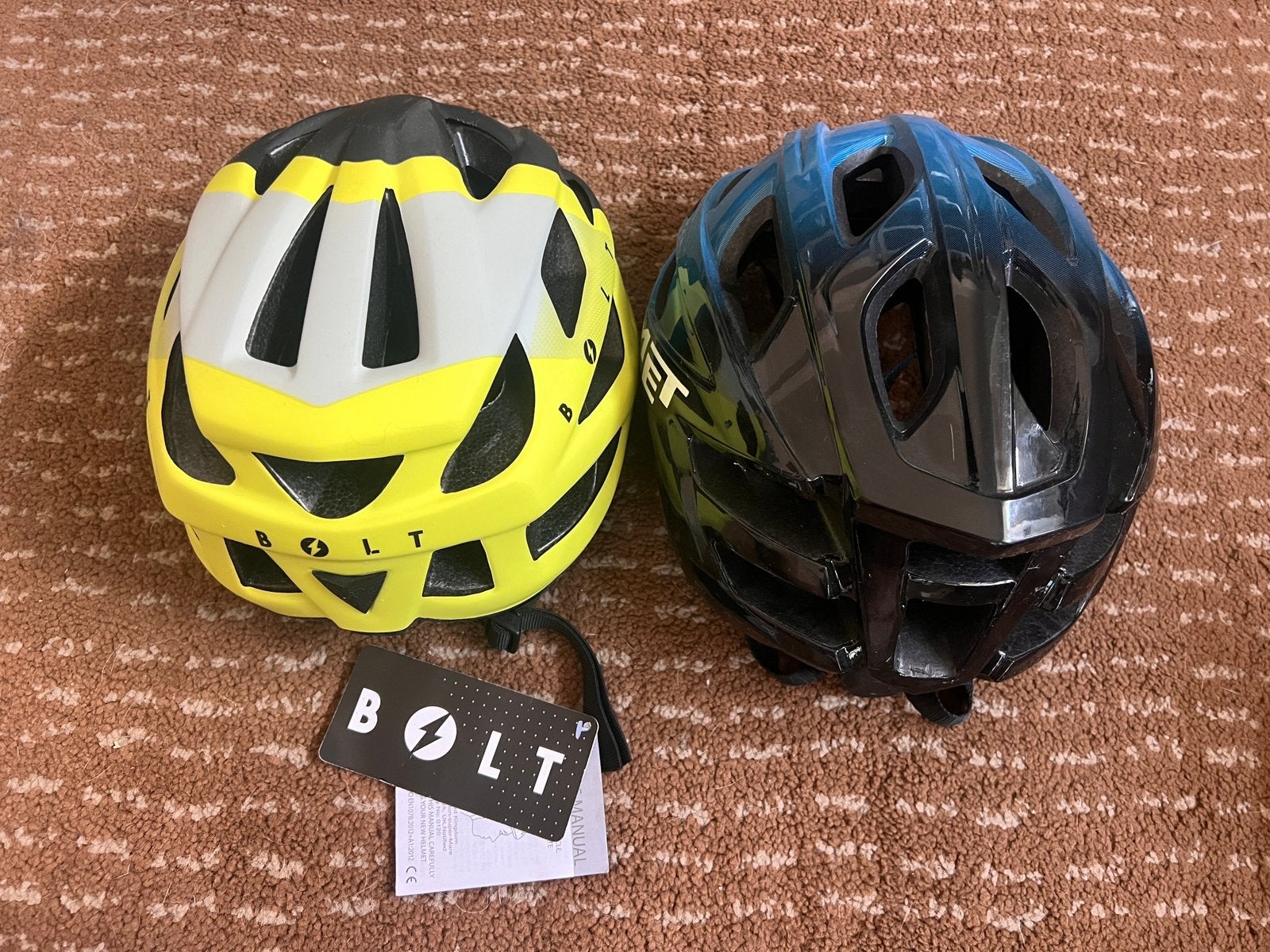 Twee nieuwe fietshelmen, Fietsen en Brommers, Ophalen of Verzenden, Nieuw