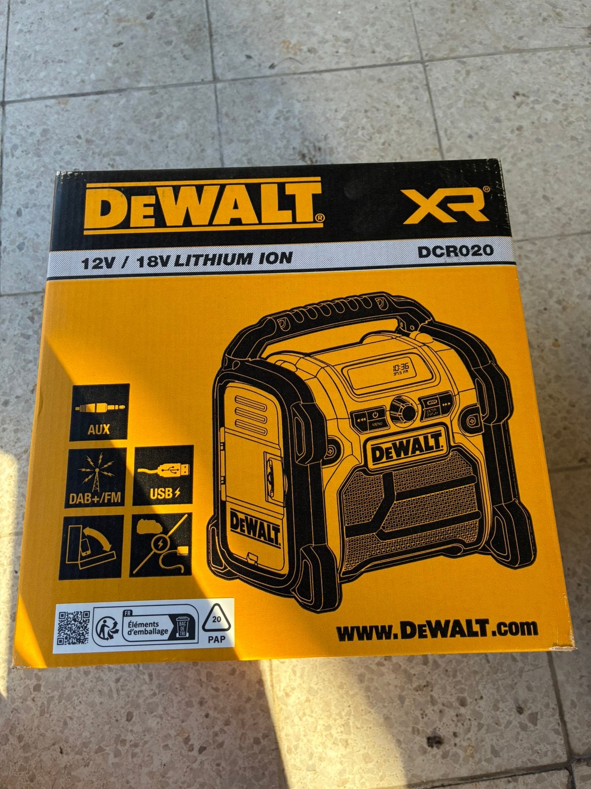 Werf Radio, Ophalen of Verzenden, Zo goed als nieuw