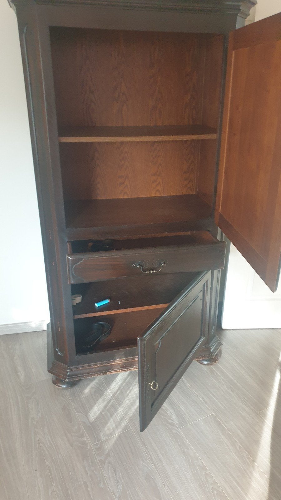 Masseve eiken vintage kast, Antiek en Kunst, Ophalen