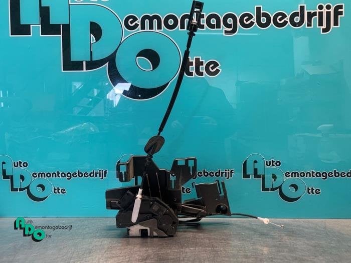 Serrure portière mécanique 4portes avant droite d'un Ford, -, 3 mois de garantie, -, -