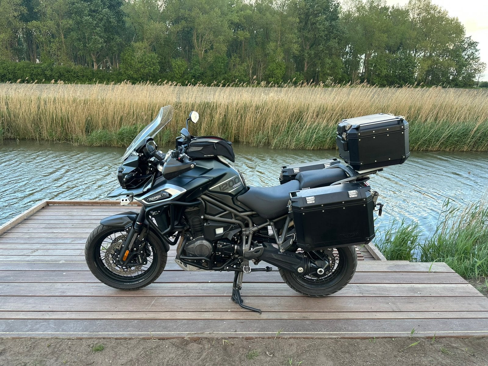 Triumph tiger 1200, Motos, Motos | Triumph, Entreprise, Autre, plus de 35 kW, Permis Moto A, ABS, Transmission par cardan, Régulateur de vitesse