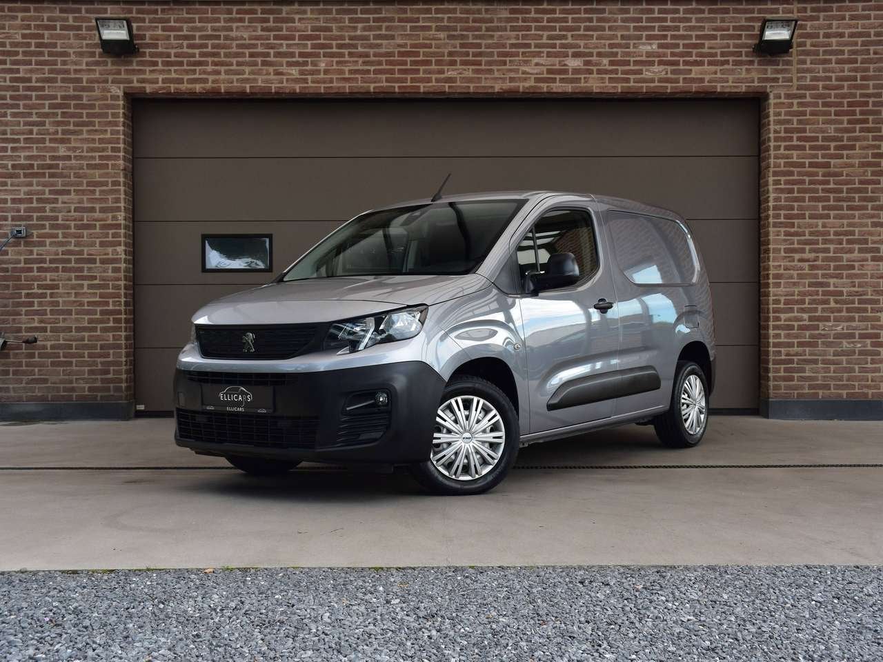 Peugeot Partner 1.6 HDI L1 / 3 ZIT / CARPLAY / CAMERA / GPS, Auto's, Voorwielaandrijving, Zwart, Bedrijf, 5 deurs