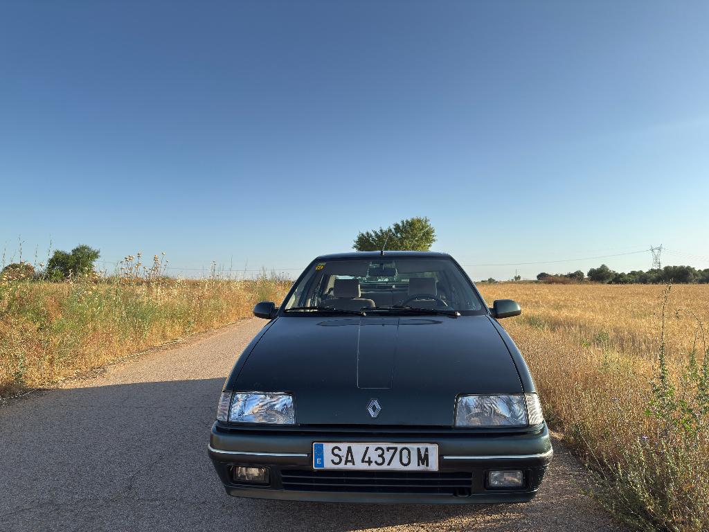 Renault 19 Chamade TSE 1991 – Historique, certifiée, Achat, Boîte manuelle, Particulier, Tissu