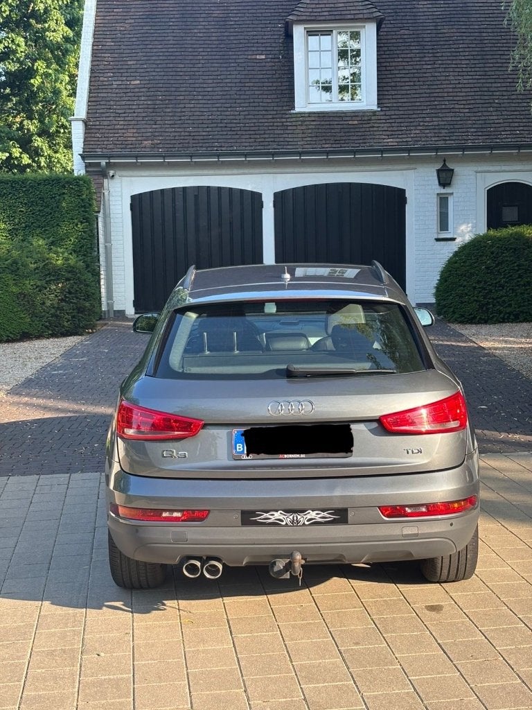 Audi Q3 2.0 TDI -Quattro S tronic Navi Airco Trekhaak, 100 kW, 4 cilinders, Leder, 5 deurs