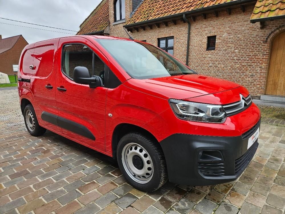 Citroen Berlingo 1.2BENZINE AUTOMAAT FULL OPTION 13182 exBTW, Stof, 164 g/km, Met garantie (alle), 600 kg