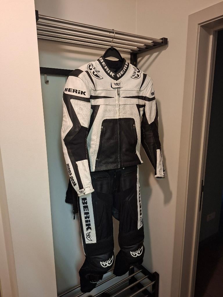 Motorpak maat 48, Motoren, Ophalen