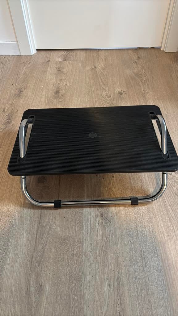 Zwarte bureau voetensteun Ikea, Ophalen, Zo goed als nieuw